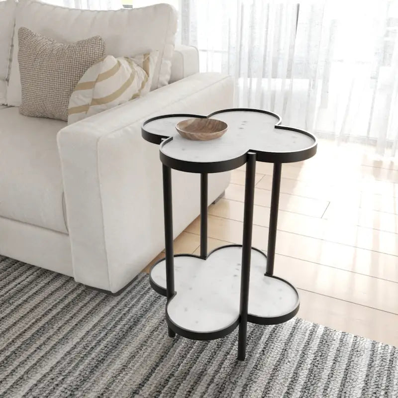 Table d'appoint Chloe, plateau trèfle en marbre véritable blanc avec cadre en fer noir