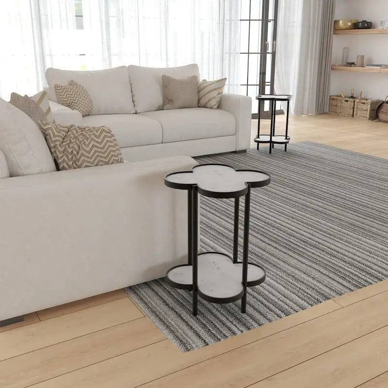 Table d'appoint Chloe, plateau trèfle en marbre véritable blanc avec cadre en fer noir