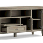 Meuble TV/Média WYNDENHALL Norfolk en BOIS MASSIF de 72 pouces de large pour téléviseurs jusqu'à 80 pouces - 72 L x 17,5 P x 26 H