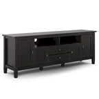 Meuble TV/Média WYNDENHALL Norfolk en BOIS MASSIF de 72 pouces de large pour téléviseurs jusqu'à 80 pouces - 72 L x 17,5 P x 26 H
