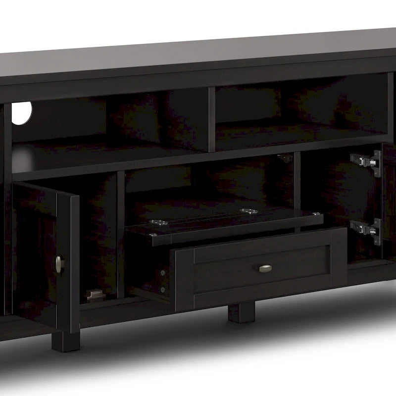 Meuble TV/Média WYNDENHALL Norfolk en BOIS MASSIF de 72 pouces de large pour téléviseurs jusqu'à 80 pouces - 72 L x 17,5 P x 26 H