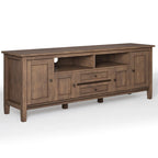 Meuble TV/Média WYNDENHALL Norfolk en BOIS MASSIF de 72 pouces de large pour téléviseurs jusqu'à 80 pouces - 72 L x 17,5 P x 26 H