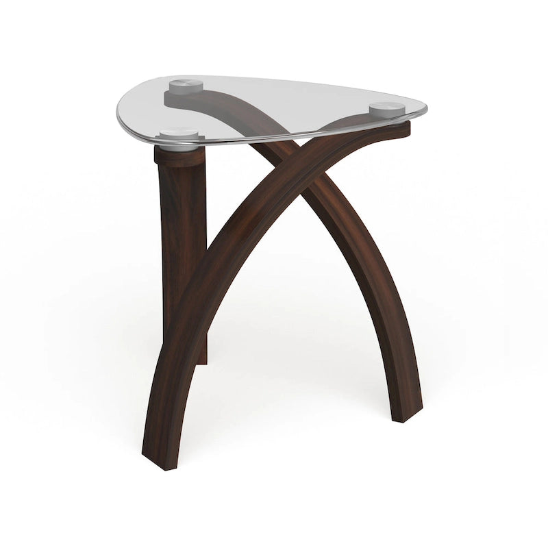 Table d'appoint moderne en verre, merisier, piètement en arceaux croisés, placage noyer