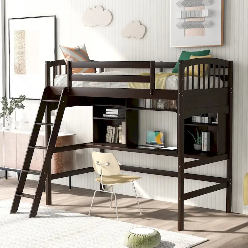 Lit mezzanine simple avec étagères de rangement, bureau et échelle