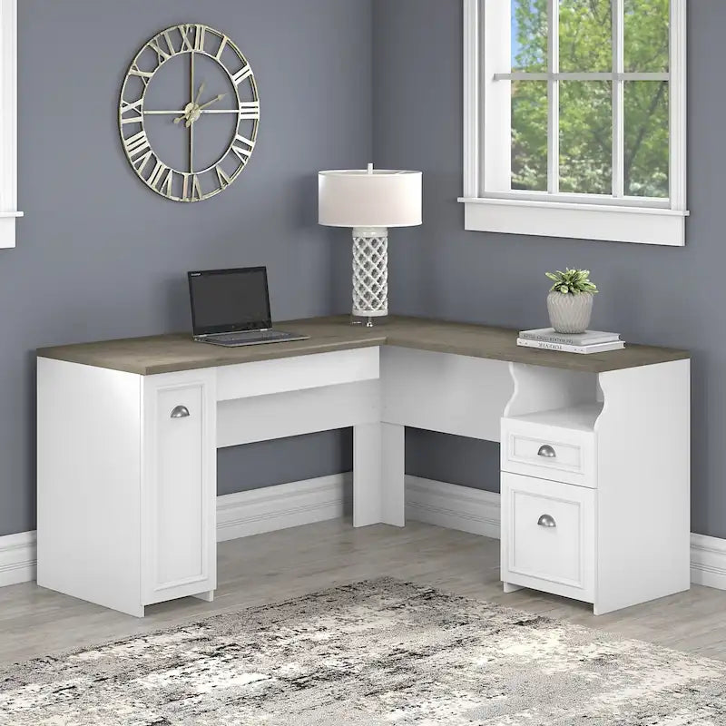 Bureau en L, 60 po de largeur, 1 tiroir classeur, 1 tiroir de rangement, 1 tablette pour clavier, armoire de rangement, gris Cap Cod/gris planches