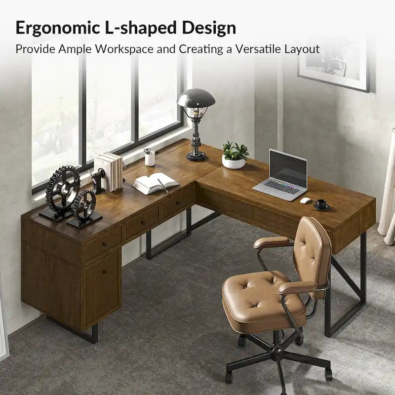 Bureau de direction en canne Alfons Industrial en forme de L avec plateau relevable, tiroirs et prises intégrées