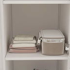 Armoire penderie blanche/marron foncé avec porte miroir, 3 portes, tringle à vêtements, 3 tiroirs et 4 étagères