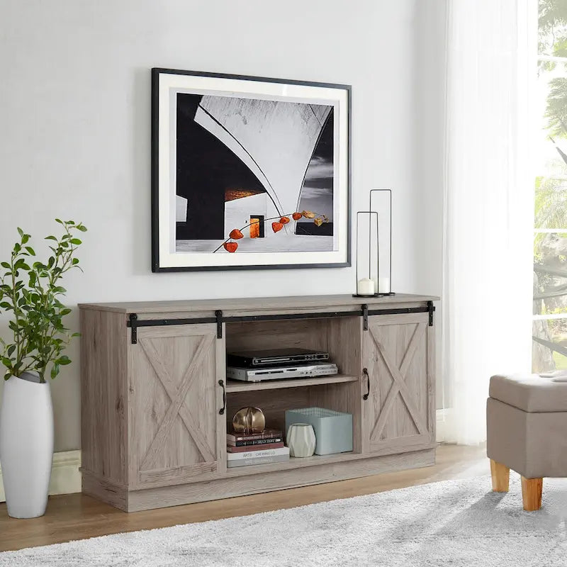 Meuble TV rustique en bois de ferme de 152 cm avec console de rangement et portes coulissantes de grange pour centre de divertissement