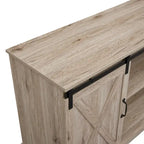 Meuble TV rustique en bois de ferme de 152 cm avec console de rangement et portes coulissantes de grange pour centre de divertissement