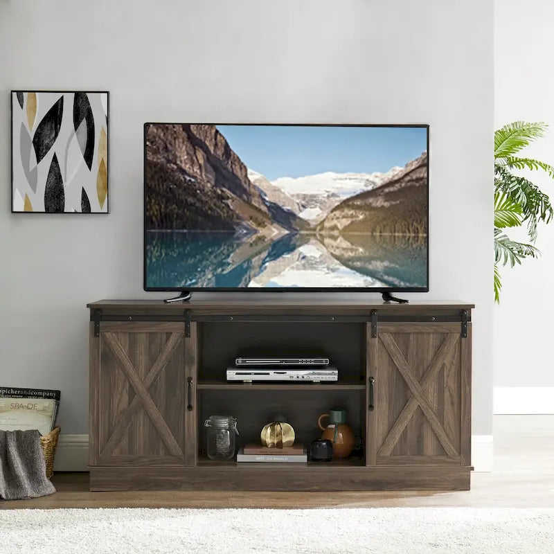 Meuble TV rustique en bois de ferme de 152 cm avec console de rangement et portes coulissantes de grange pour centre de divertissement