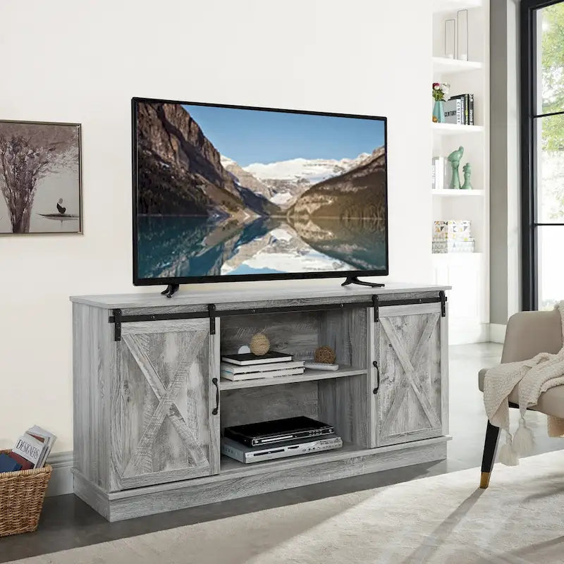 Meuble TV rustique en bois de ferme de 152 cm avec console de rangement et portes coulissantes de grange pour centre de divertissement